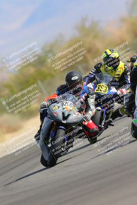 media/Nov-05-2022-SoCal Trackdays (Sat) [[f8d9b725ab]]/Turn 2 (1120am)/